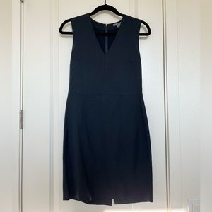 Vince Size 2 Linen Blend V-neck Mini Dress